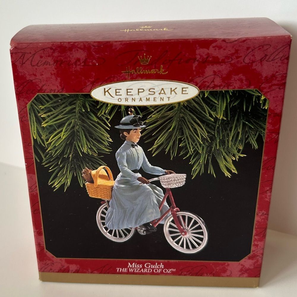 HALLMARK Miss Gulch Wizard of OZ 1997 Keepsake Ornament Handcrafted Collectible